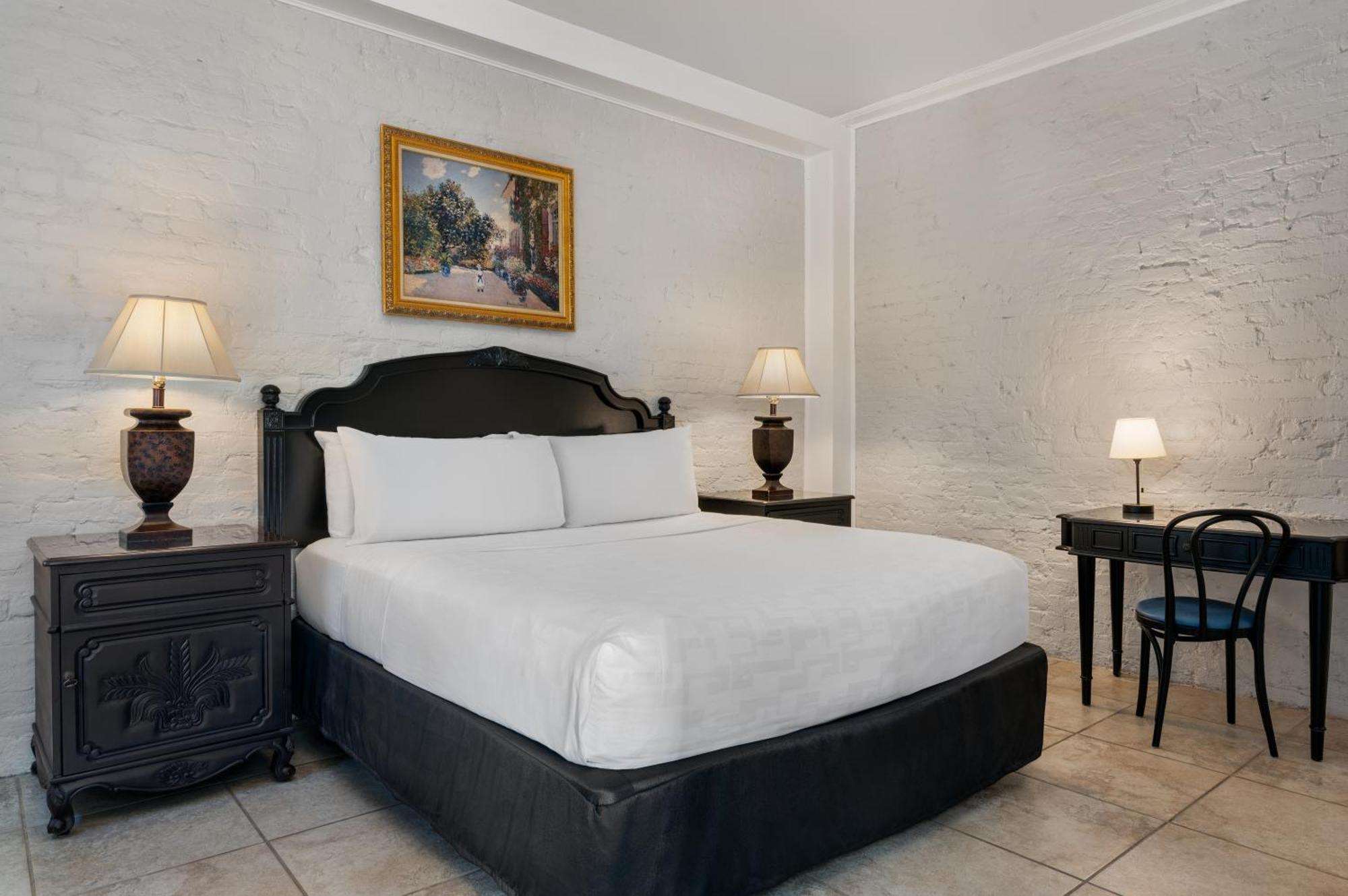 Chateau Hotel New Orleans Buitenkant foto